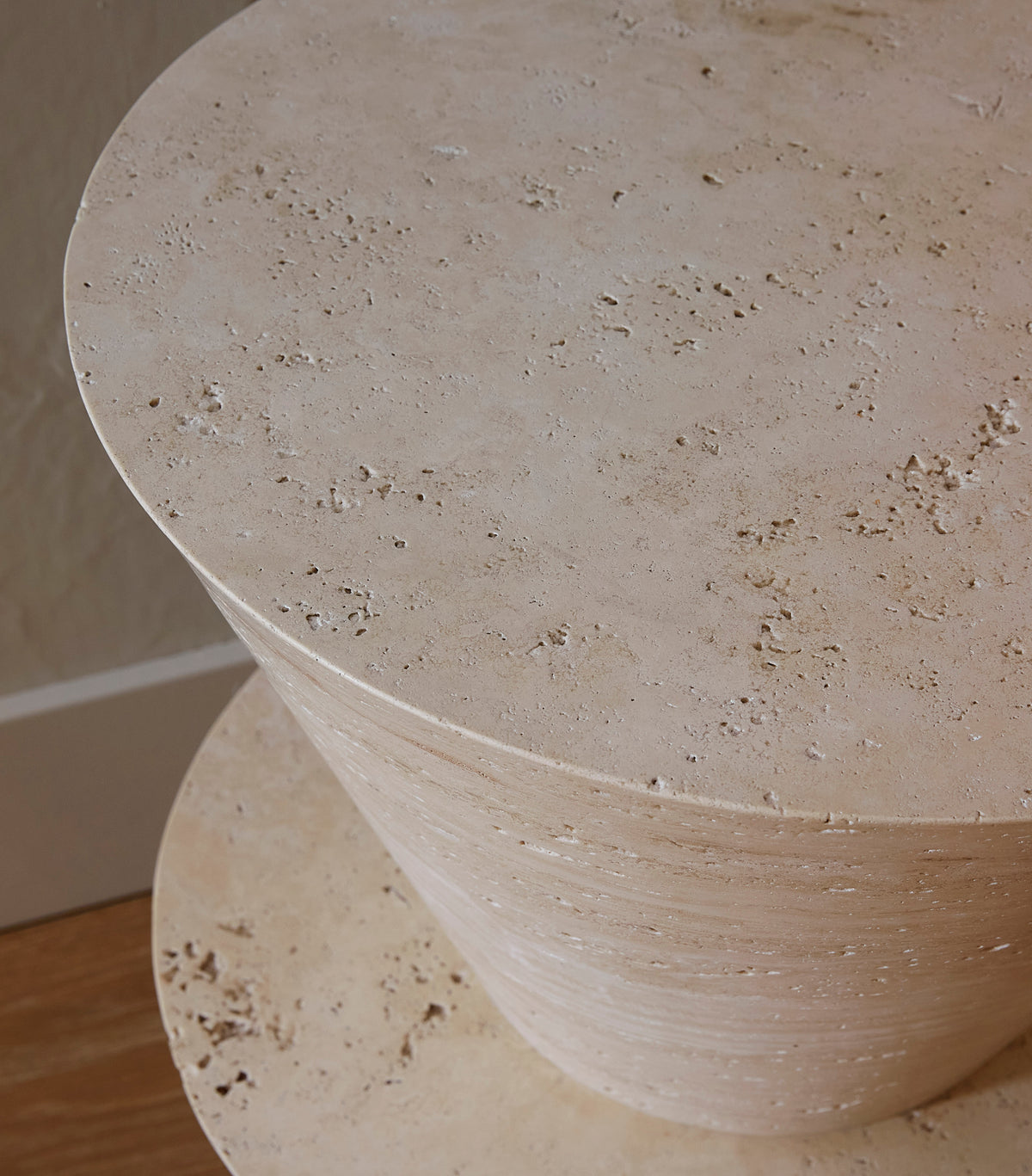 Detail Travertine Bump Shape A