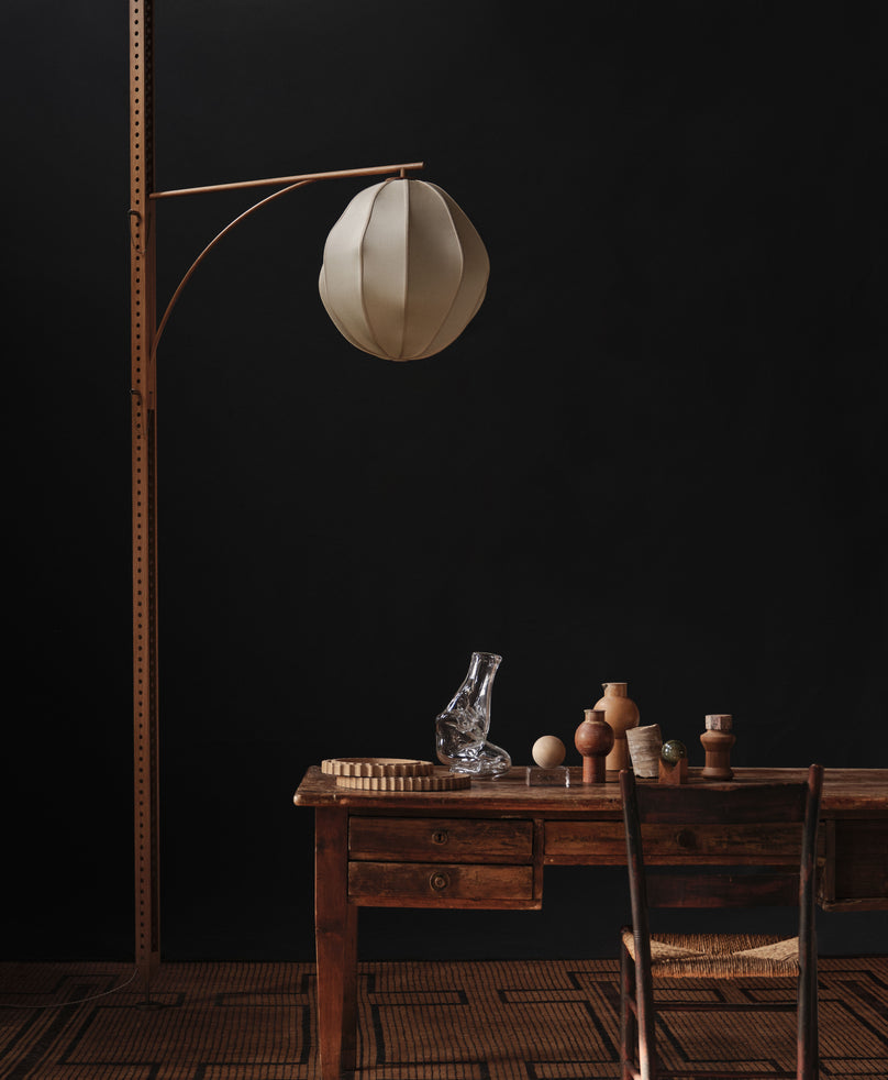 Mulberry Floor-to-Ceiling Lamp