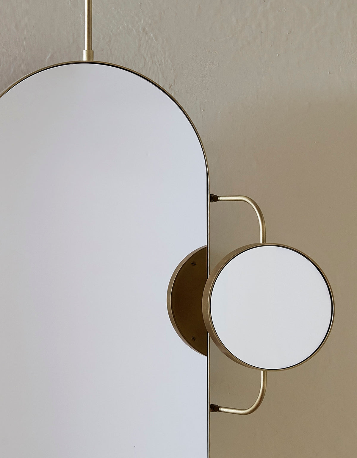 Pendant Mirror 02