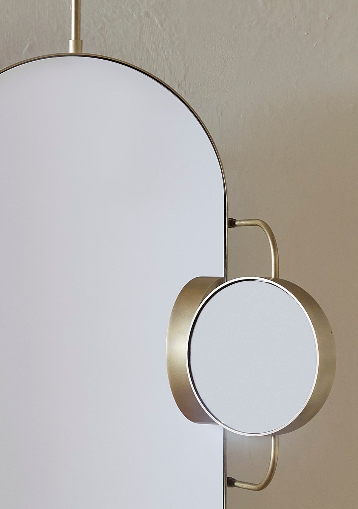 Pendant Mirror 02