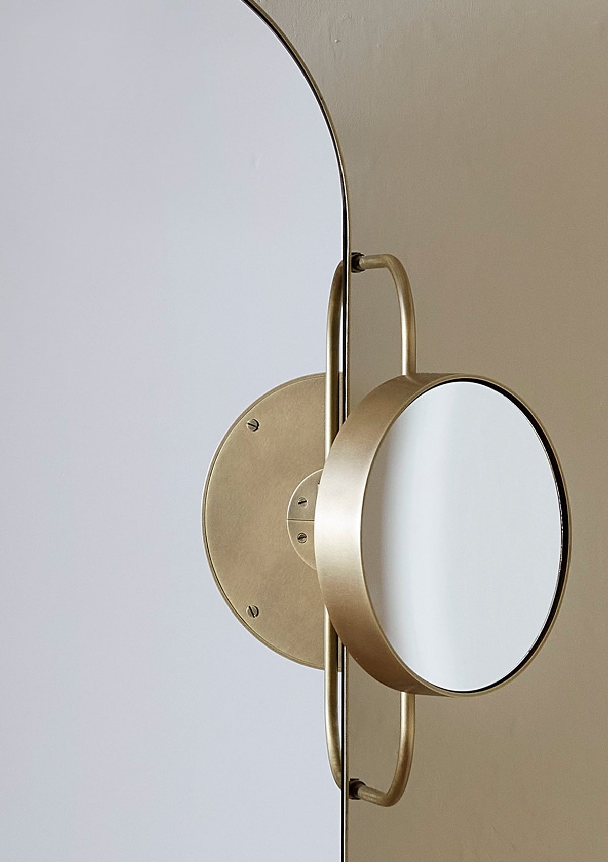 Pendant Mirror 02