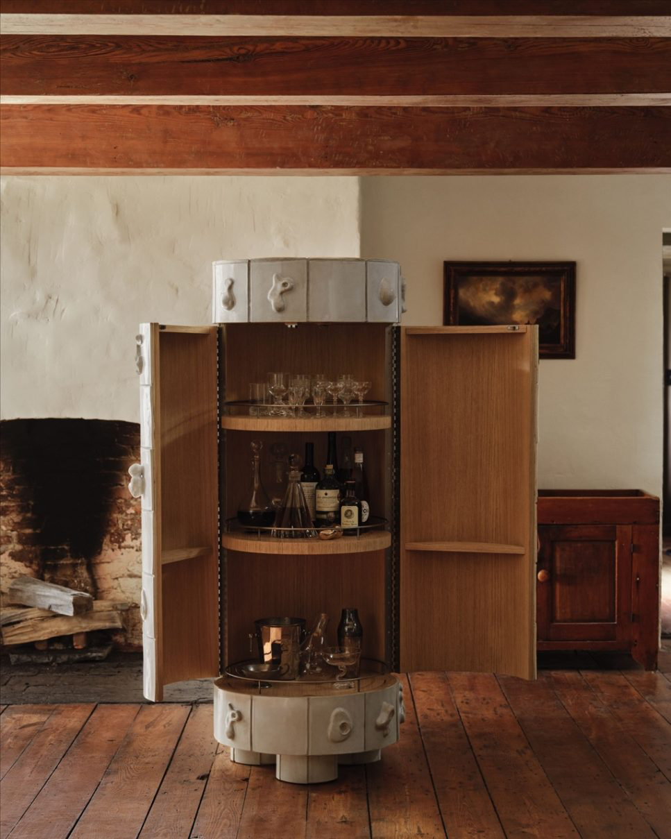 Ceramic Bar Cabinet Interior 