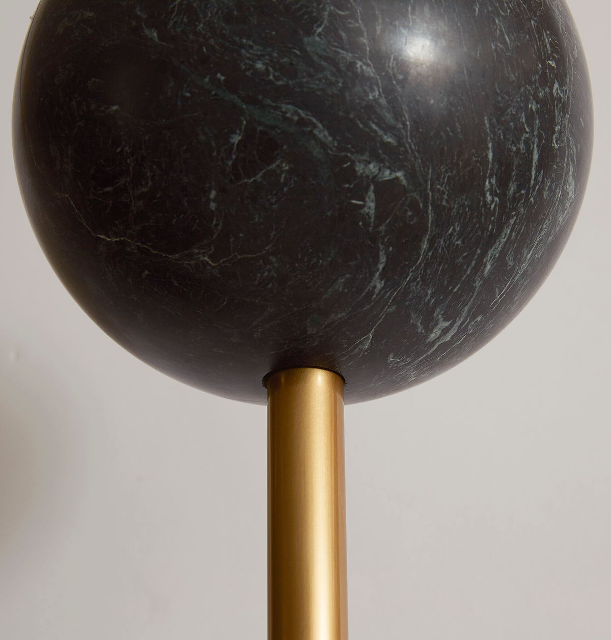 Form Light - Bronze